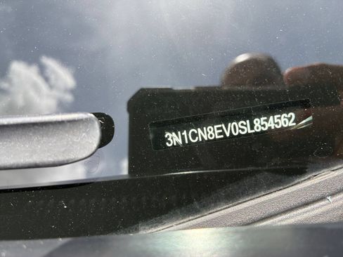 Used 2025 Nissan Versa SV FWD image 26