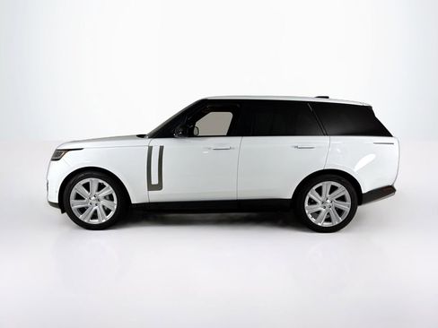 Used 2023 Land Rover Range Rover SE AWD/4WD image 2