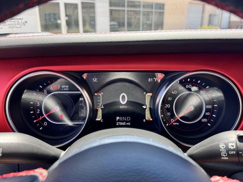 Used 2021 Jeep Wrangler Unlimited Rubicon AWD/4WD image 21