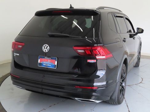 Used 2020 Volkswagen Tiguan SE R-Line image 4