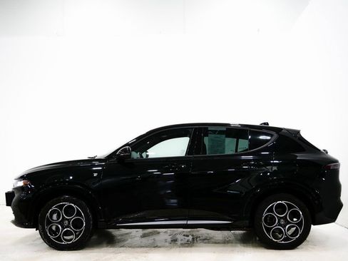 Used 2024 Alfa Romeo Tonale Ti image 6