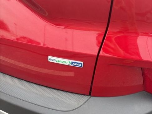 Used 2020 Ford Escape SEL image 10