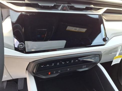 New 2026 Jeep Cherokee Limited AWD/4WD image 22