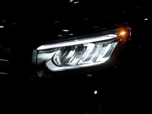 Certified 2026 Mercedes-Benz GLB 250 image 8