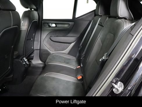 Used 2022 Volvo XC40 P8 Recharge Ultimate AWD/4WD image 7