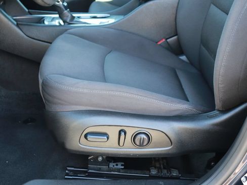 Used 2023 Chevrolet Malibu LT FWD image 10