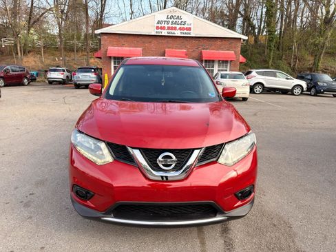 Used 2016 Nissan Rogue S image 2
