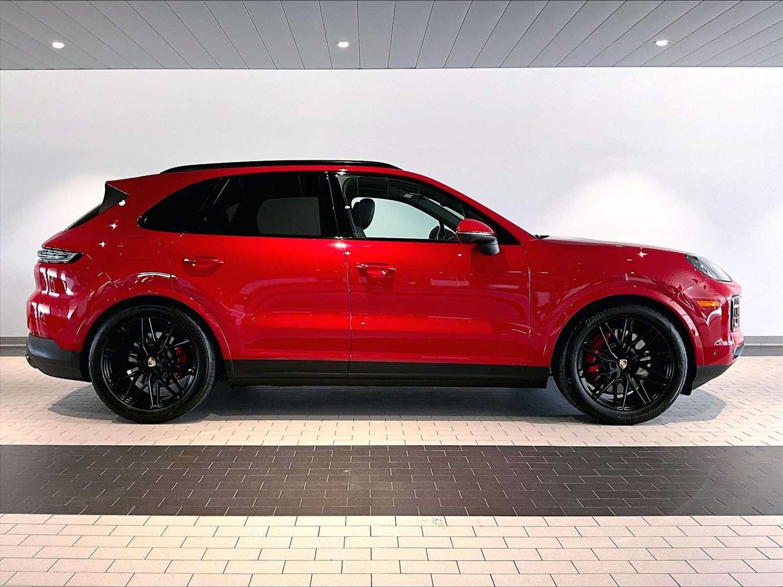 Used 2026 Porsche Cayenne S AWD/4WD image 11
