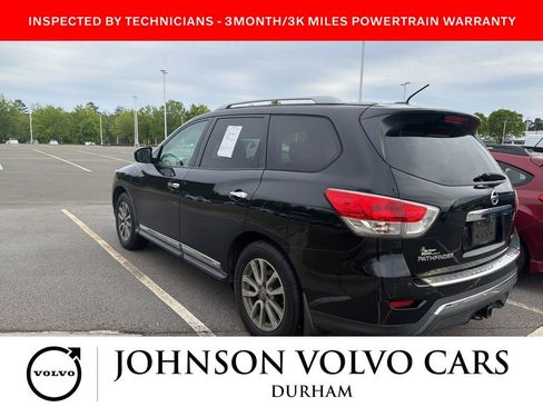 Used 2015 Nissan Pathfinder SL w/ SL Tech Package image 15