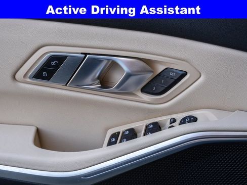 Used 2023 BMW 330i xDrive Sedan w/ Premium Package AWD/4WD image 13