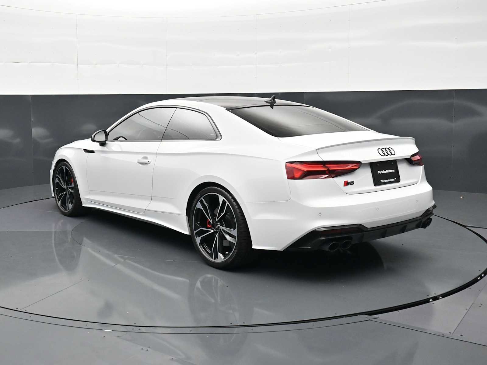 Used 2023 Audi S5 Premium Plus w/ Premium Plus AWD/4WD image 3