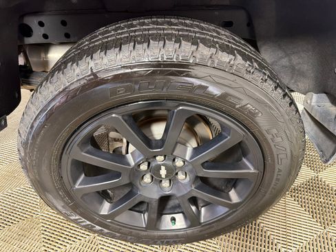 Used 2020 Chevrolet Colorado LT w/ Colorado RST Special Edition image 17