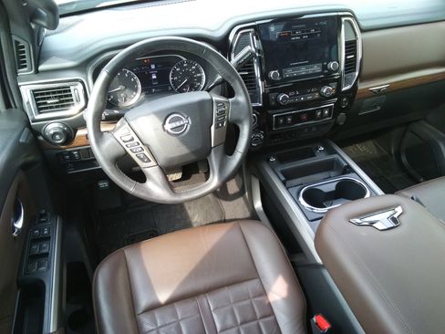 Used 2023 Nissan Titan Platinum Reserve w/ Moonroof Package image 13