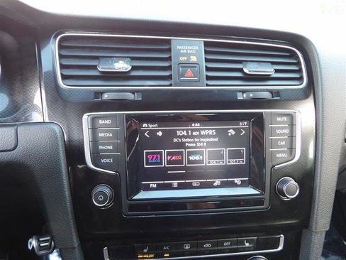 Used 2015 Volkswagen GTI S image 17