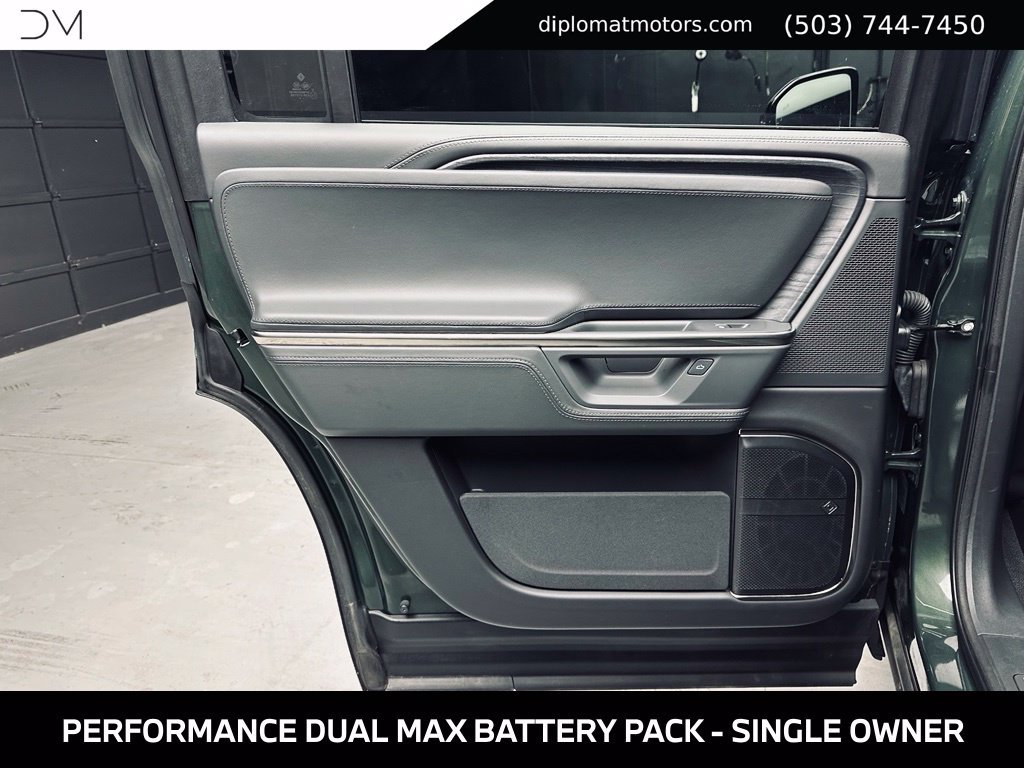 Used 2025 Rivian R1S Adventure Dual AWD/4WD image 34