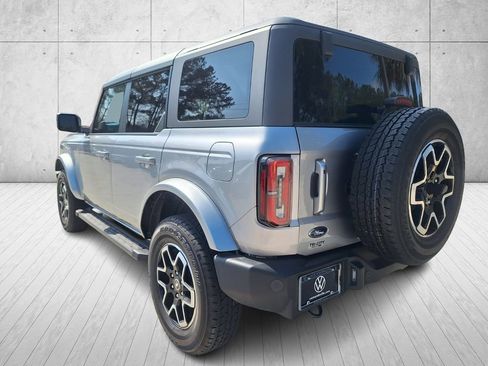 Used 2023 Ford Bronco Outer Banks image 3