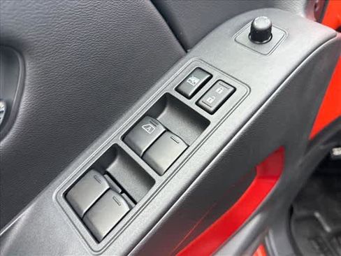 Used 2025 Nissan Frontier PRO-4X w/ Interior Protection Package image 14