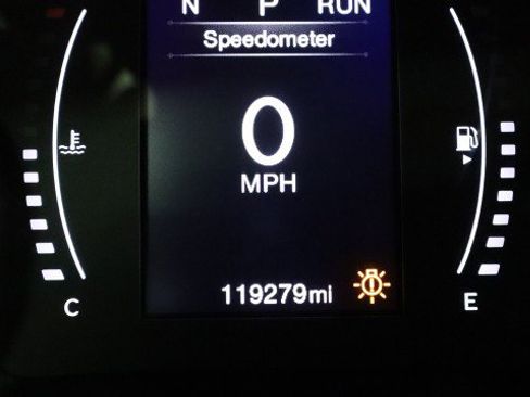 Used 2018 Jeep Renegade Latitude w/ Cold Weather Group AWD/4WD image 18