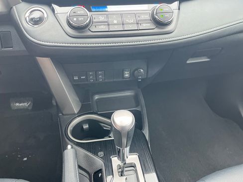 Certified 2016 Toyota RAV4 Limited image 17