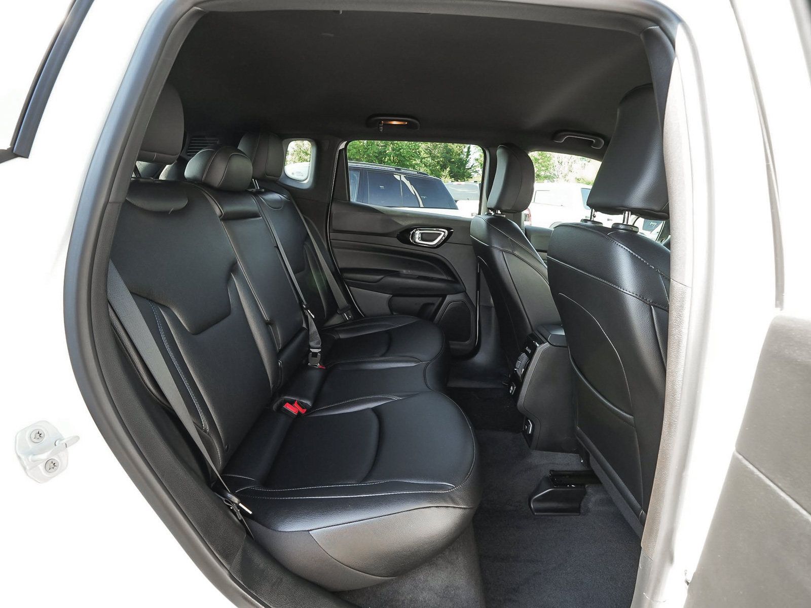 Used 2026 Jeep Compass Limited AWD/4WD image 41