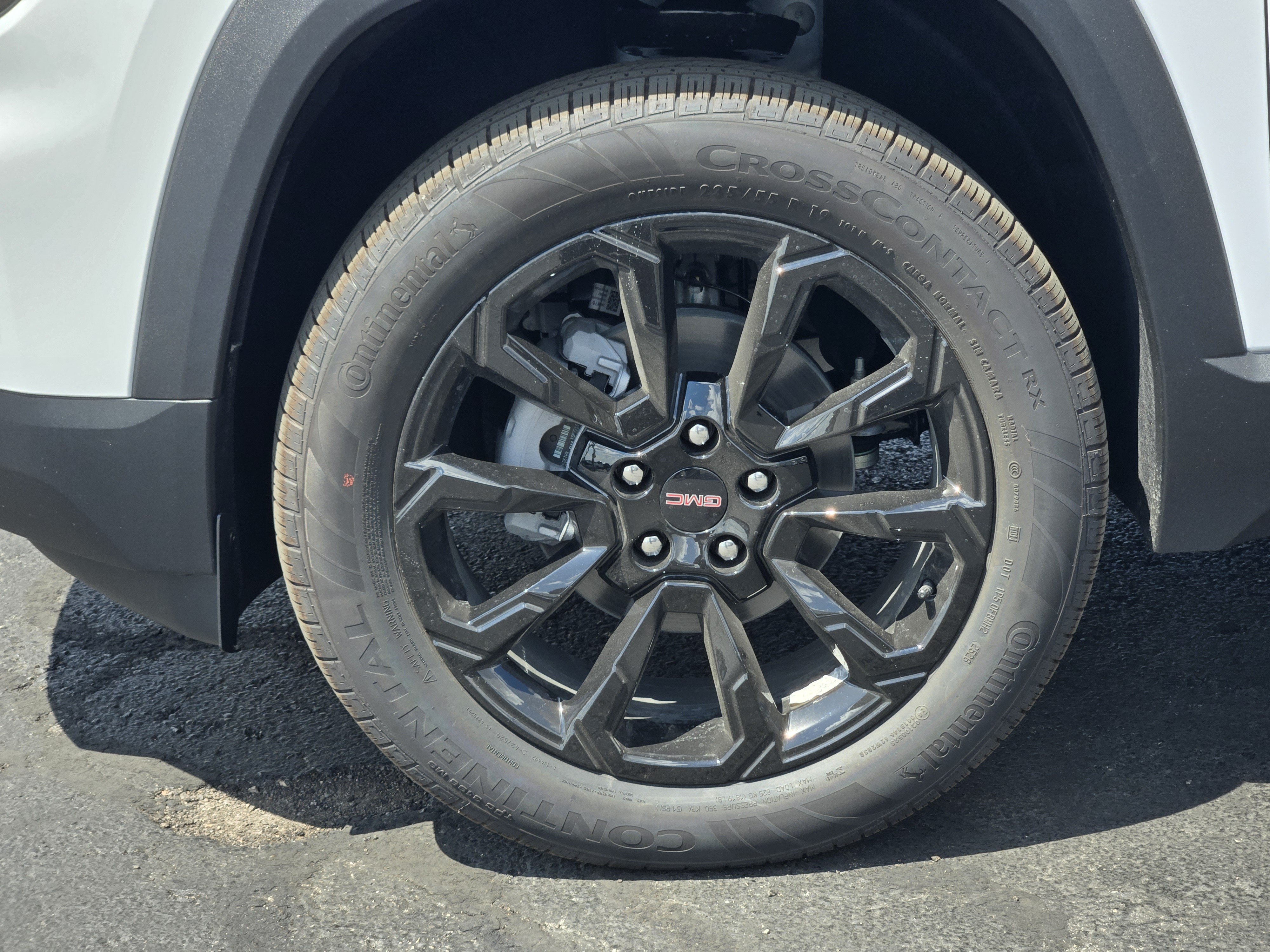 New 2027 GMC Terrain Elevation w/ Black Edition FWD image 9