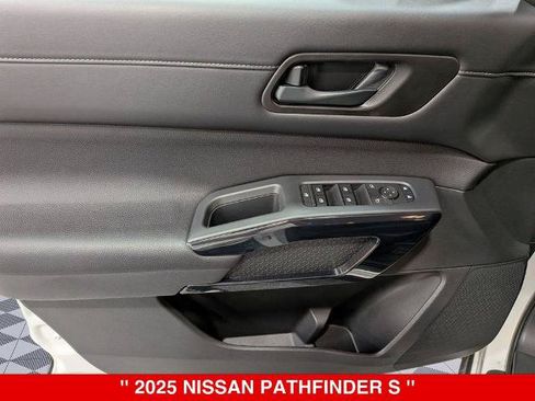 Certified 2025 Nissan Pathfinder S AWD/4WD image 14
