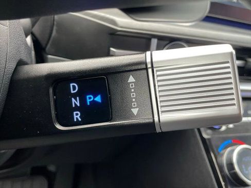 Used 2025 Hyundai Santa Fe Limited FWD image 36
