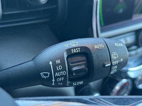 Used 2021 MINI Cooper SE w/ 8.8" Touchscreen Nav Package image 33