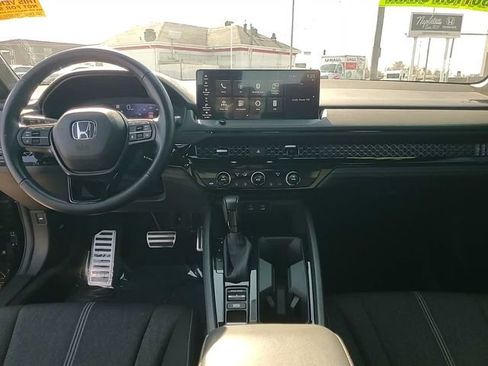 Used 2023 Honda Accord Sport image 12
