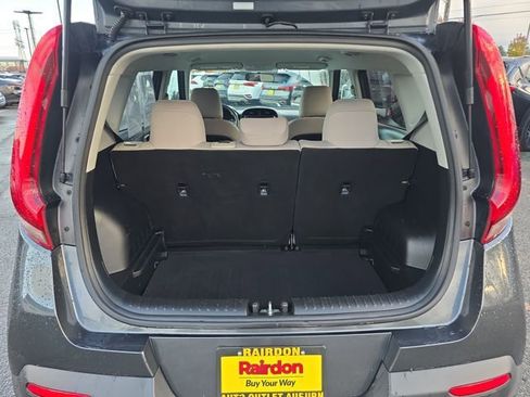 Used 2022 Kia Soul LX image 13