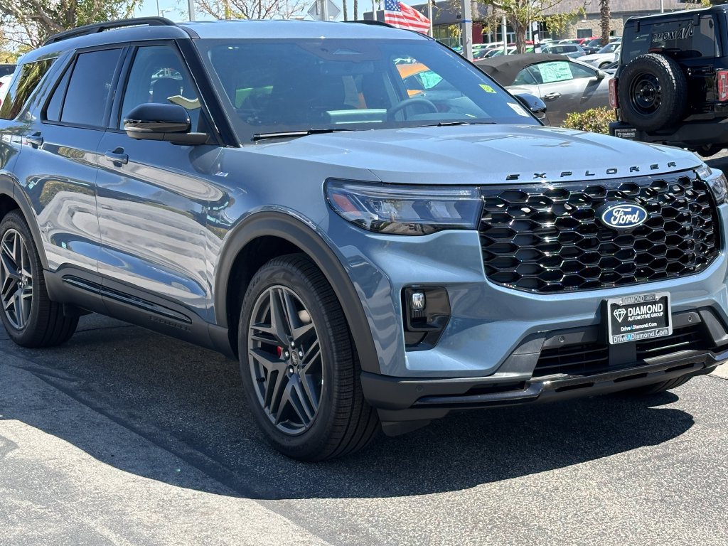 New 2027 Ford Explorer ST-Line w/ Premium Package RWD image 11