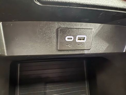 Used 2024 GMC Yukon AT4 w/ Technology Package image 35