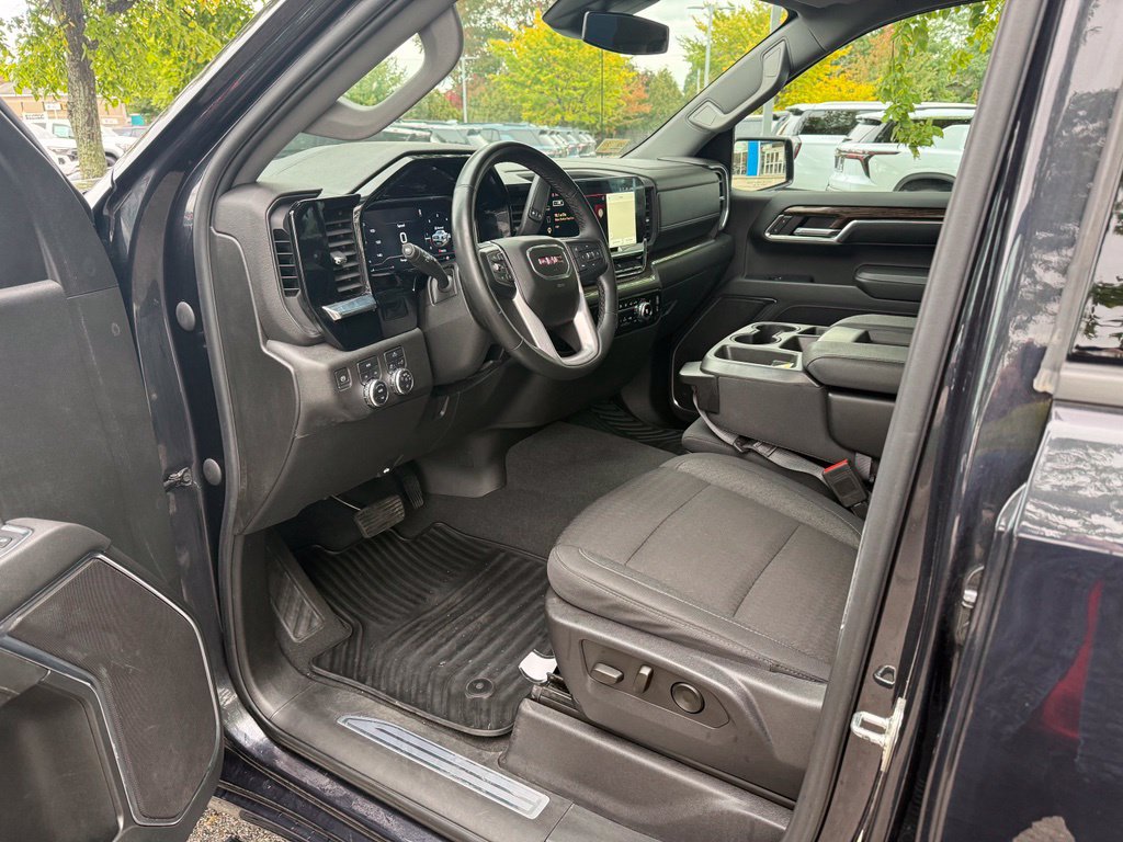 Used 2023 GMC Sierra 1500 Elevation AWD/4WD image 12