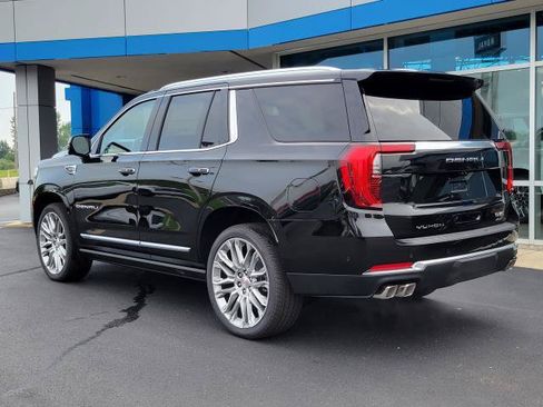 New 2026 GMC Yukon Denali w/ Denali Reserve Package AWD/4WD image 4