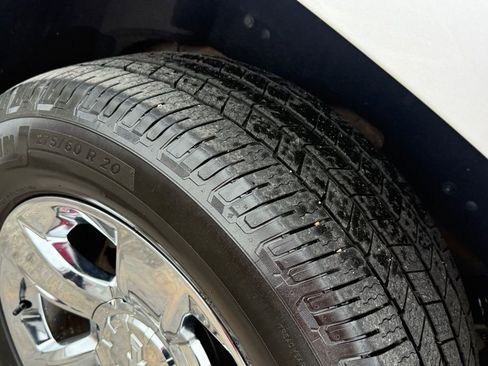 Used 2017 Chevrolet Tahoe LT w/ LT Signature Package image 42