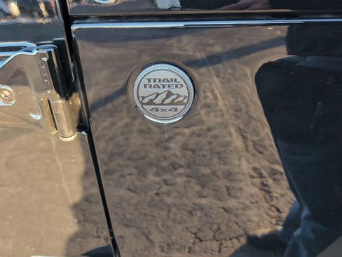 Used 2025 Jeep Wrangler Sport image 29