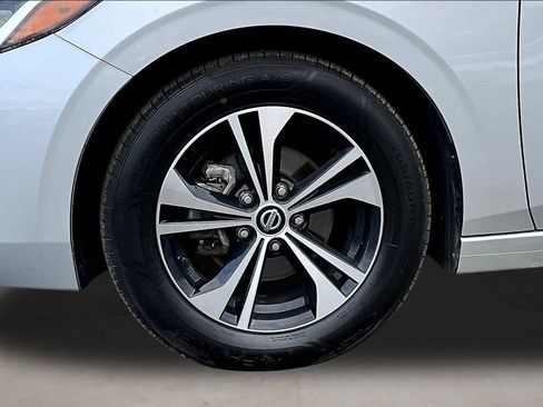 Certified 2023 Nissan Sentra SV FWD image 33