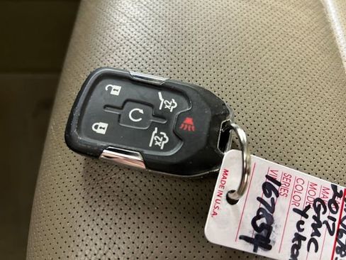 Used 2017 GMC Yukon SLT RWD image 27