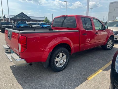 Used 2008 Nissan Frontier SE w/ SE Value Truck Pkg AWD/4WD image 2