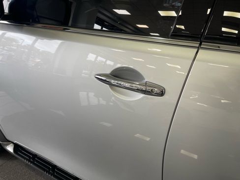 Used 2017 Nissan Armada Platinum w/ Captain Seat Package RWD image 13