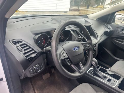 Used 2019 Ford Escape SE image 6
