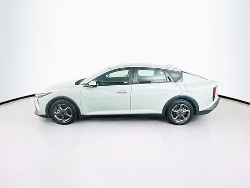 Used 2025 Kia K4 LXS image 4