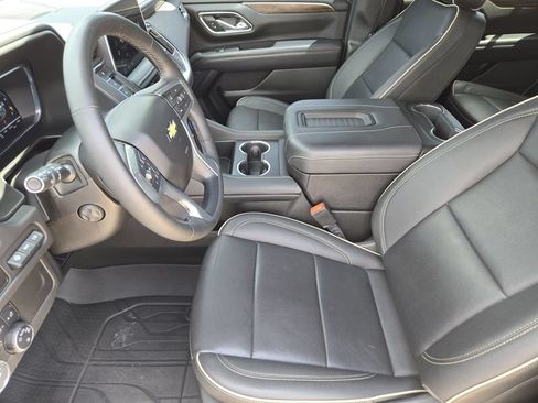Used 2023 Chevrolet Tahoe Premier AWD/4WD image 8