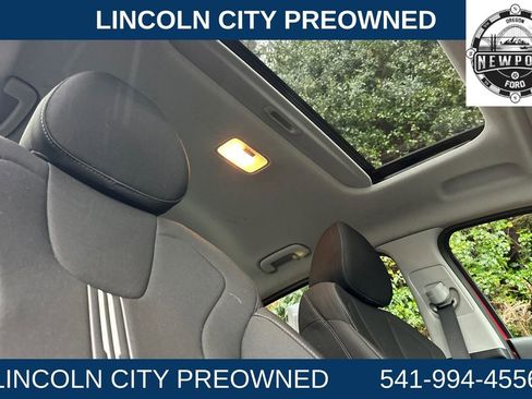 Used 2021 Hyundai Elantra SEL w/ Convenience + Premium Package image 15