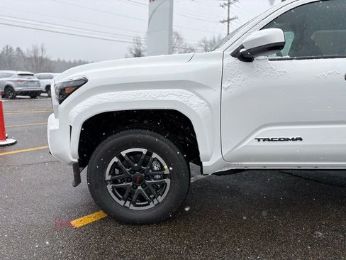 New 2025 Toyota Tacoma TRD Sport image 2