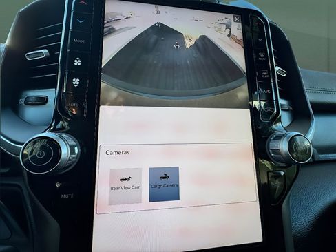 Used 2025 RAM 3500 Laramie image 11