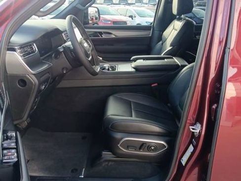 New 2026 Jeep Grand Wagoneer Limited image 9