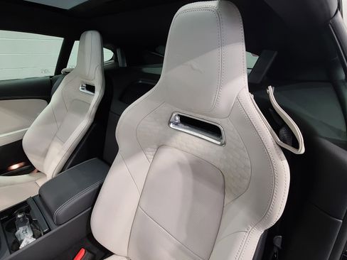 New 2024 Jaguar F-TYPE R-Dynamic image 6