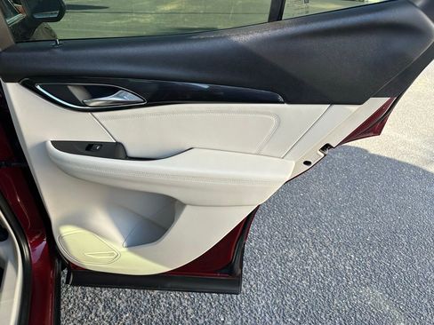 Used 2022 Buick Envision Essence w/ Technology Package I image 19