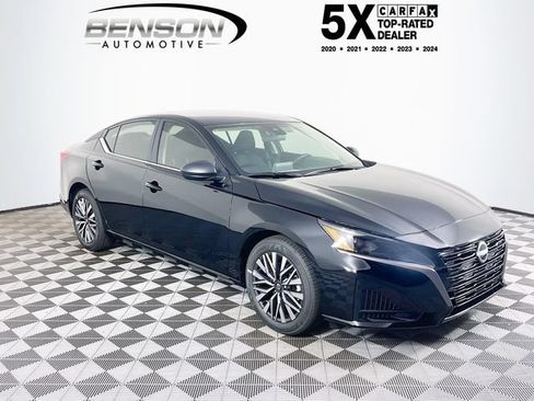 New 2026 Nissan Altima 2.5 SV FWD image 1